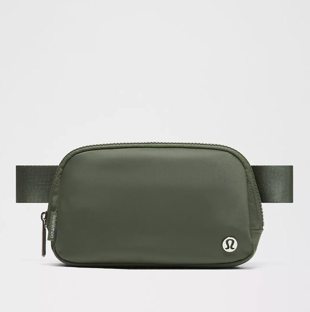 Lululemon Unisex Everywhere Belt Bag 1L in Sassy Sage / Silver